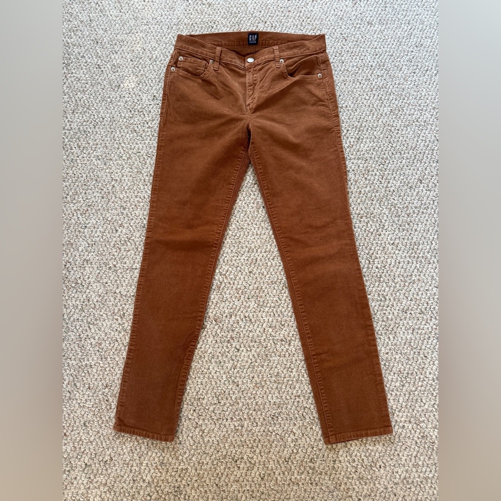 GAP Women's True Skinny Corduroy Pants in Rich Brown